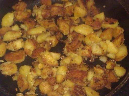Bratkartoffeln mit Spiegelei - Rezept - Bild Nr. 2