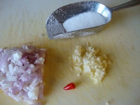 schnelle heiße Tomaten - Grapefruit Suppe mit Pesto Schnitte - Rezept - Bild Nr. 6