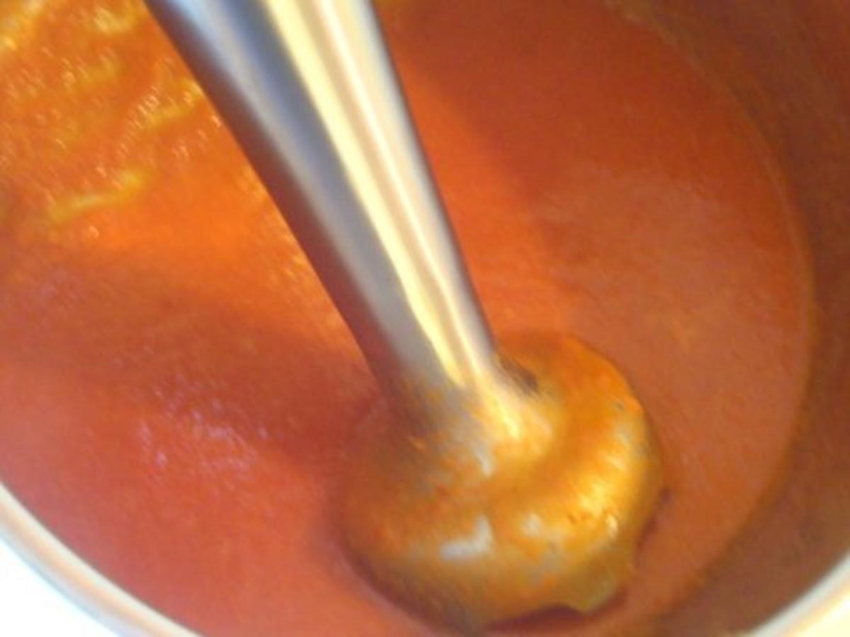 schnelle heiße Tomaten - Grapefruit Suppe mit Pesto Schnitte - Rezept - Bild Nr. 13