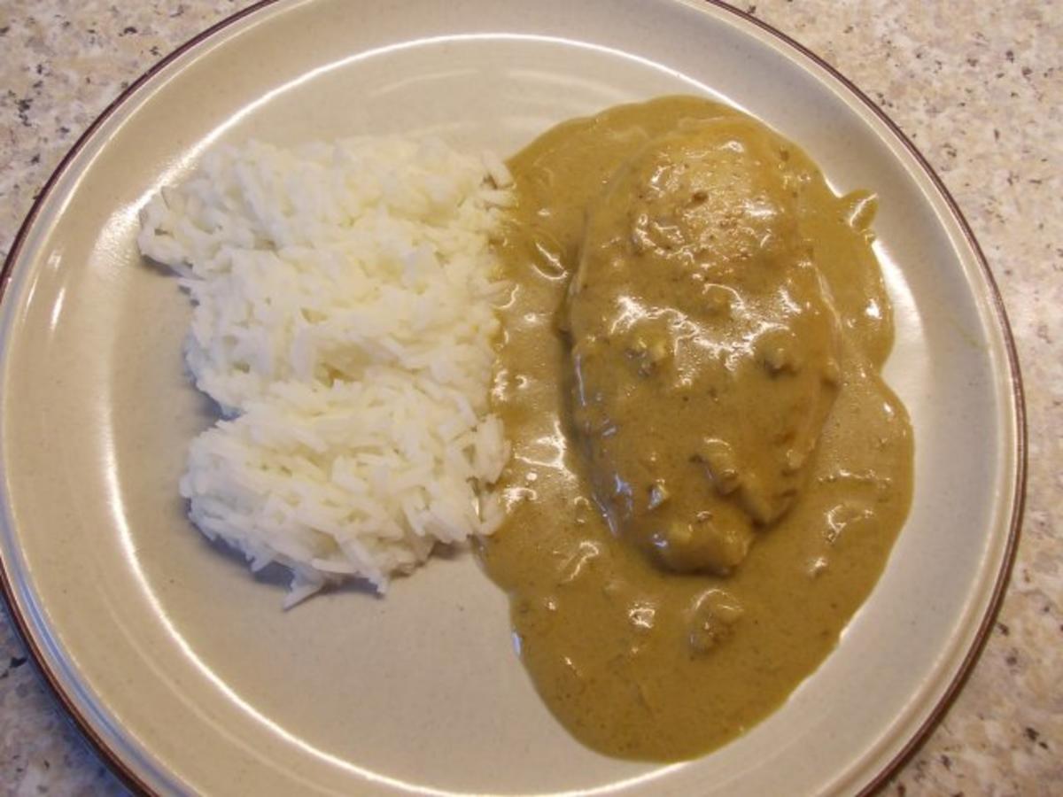 Hähnchenbrust in Kokos-Curry-Soße - Rezept - kochbar.de