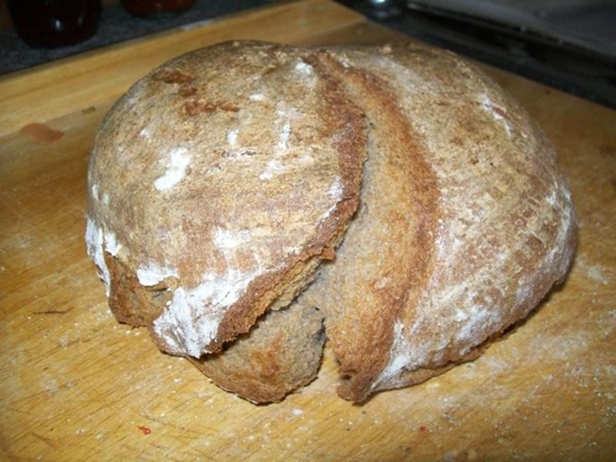 Brot-Brötchen: Opa Alfred`s Sauerteigbrot - Rezept