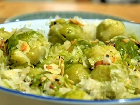 Parmesan-Rosenkohl mit würzigen Hähnchennuggets - Rezept - Bild Nr. 13