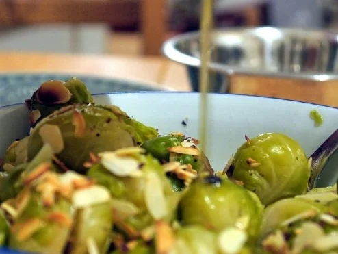 Parmesan-Rosenkohl mit würzigen Hähnchennuggets - Rezept - Bild Nr. 14