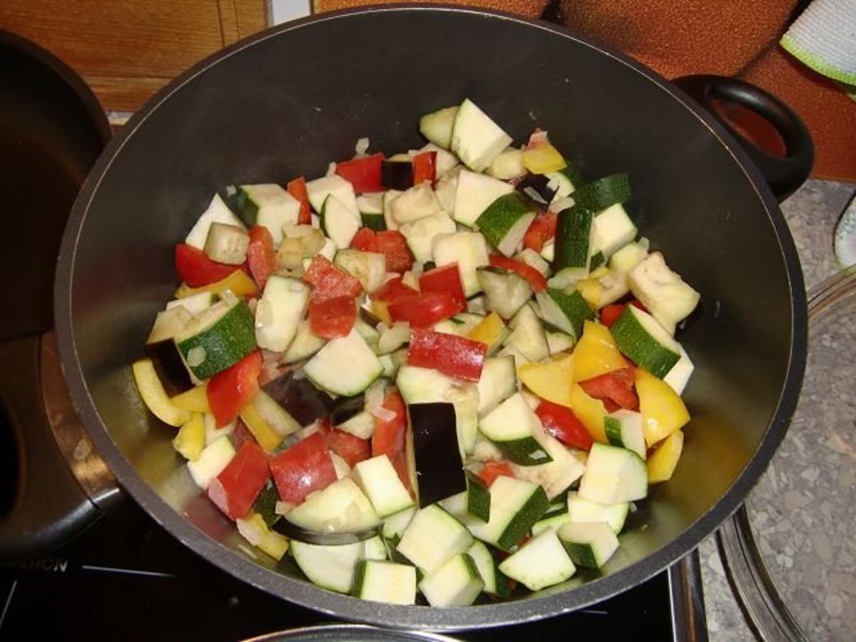 Gemüse-Ratatouille auf Reis mit Hähnchenbrustfilet à la Heiko - Rezept - Bild Nr. 15