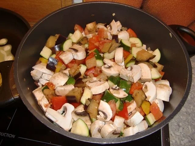 Gemüse-Ratatouille auf Reis mit Hähnchenbrustfilet à la Heiko - Rezept - Bild Nr. 16