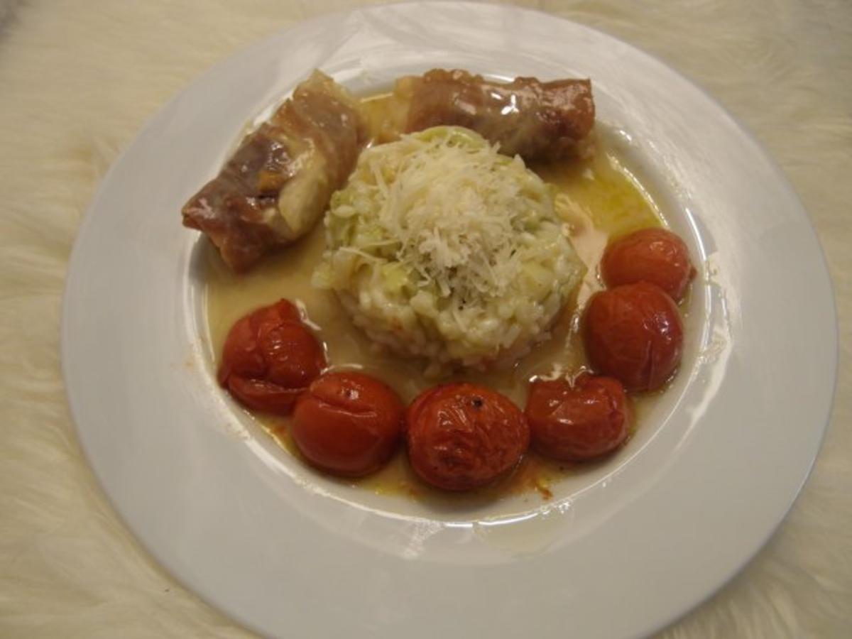 Saltimbocca vom Maishähnchen mit Lauchrisotto und Ofentomaten - Rezept ...