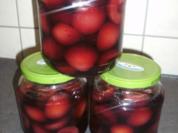 Rotweinpflaumen mit Rum - Rezept