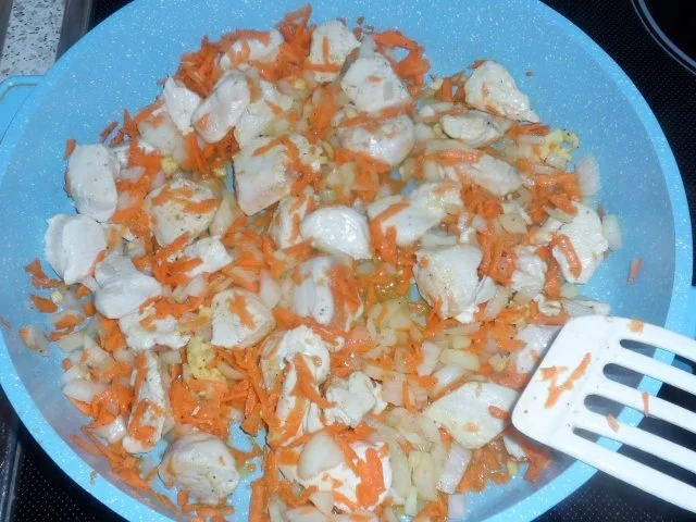 Ofengerichte: Gratiniertes Pfirsich-Kokos-Hähnchen mit Karotten und Ingwer - Rezept - Bild Nr. 5