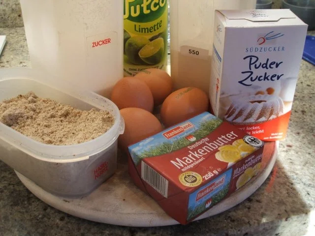 Rezept: Plätzchen: Ernas Zitronenschnitten Bild Nr. 2 Plätzchen: Ernas Zitronenschnitten - Rezept - Bild Nr. 2