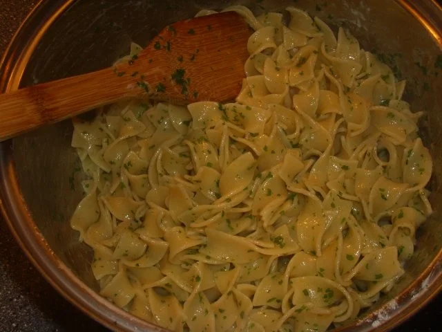 Butternudeln mit Gemüse und Frühstücksfleisch - Rezept - Bild Nr. 4