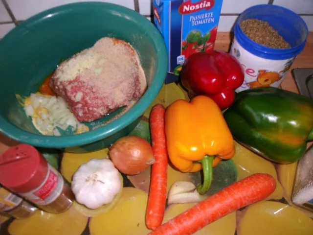 Rezept: Zigeunerhackbällchen Bild Nr. 3 Zigeunerhackbällchen - Rezept - Bild Nr. 3