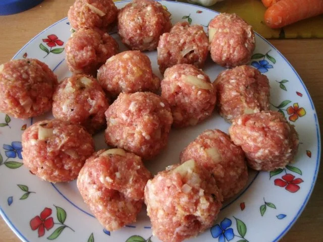 Rezept: Zigeunerhackbällchen Bild Nr. 5 Zigeunerhackbällchen - Rezept - Bild Nr. 5