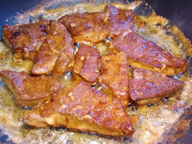 Zarte Rinderleber mit mildgebratenen Kartoffeln - Rezept - Bild Nr. 8