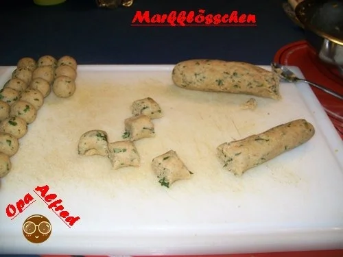 Suppeneinlagen; Opa Alfred`s Feine Marklösschen - Rezept - Bild Nr. 3