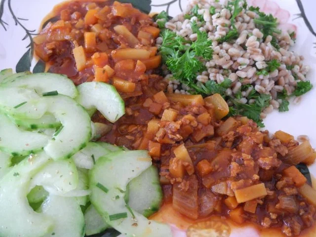 Rezept: Vegan : Gemüsebolognese an Petersilien - Dinkel Bild Nr. 2 Vegan : Gemüsebolognese an Petersilien - Dinkel - Rezept - Bild Nr. 2