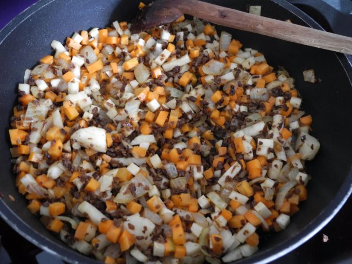 Vegan : Gemüsebolognese an Petersilien - Dinkel - Rezept - Bild Nr. 12