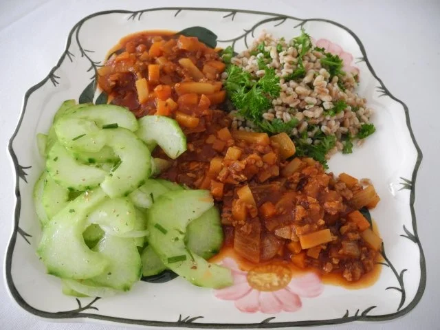 Rezept: Vegan : Gemüsebolognese an Petersilien - Dinkel Vegan : Gemüsebolognese an Petersilien - Dinkel - Rezept
