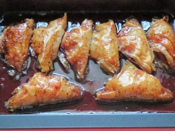 Rezept: Backen: Söbiyet mit Sauerkirschen / Kirsch-Baklava Bild Nr. 5 Backen: Söbiyet mit Sauerkirschen / Kirsch-Baklava - Rezept - Bild Nr. 5