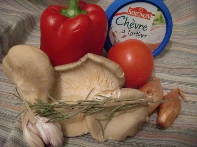 Austernpilze mit Paprika und Tomate - Rezept