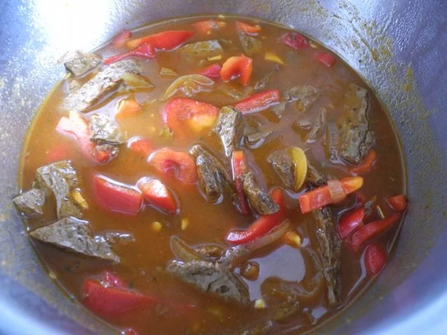 Rezept: Vegan : Paprika - Soja - Gulasch mit Viererlei Gemüsestampf Bild Nr. 10 Vegan : Paprika - Soja - Gulasch mit Viererlei Gemüsestampf - Rezept - Bild Nr. 10