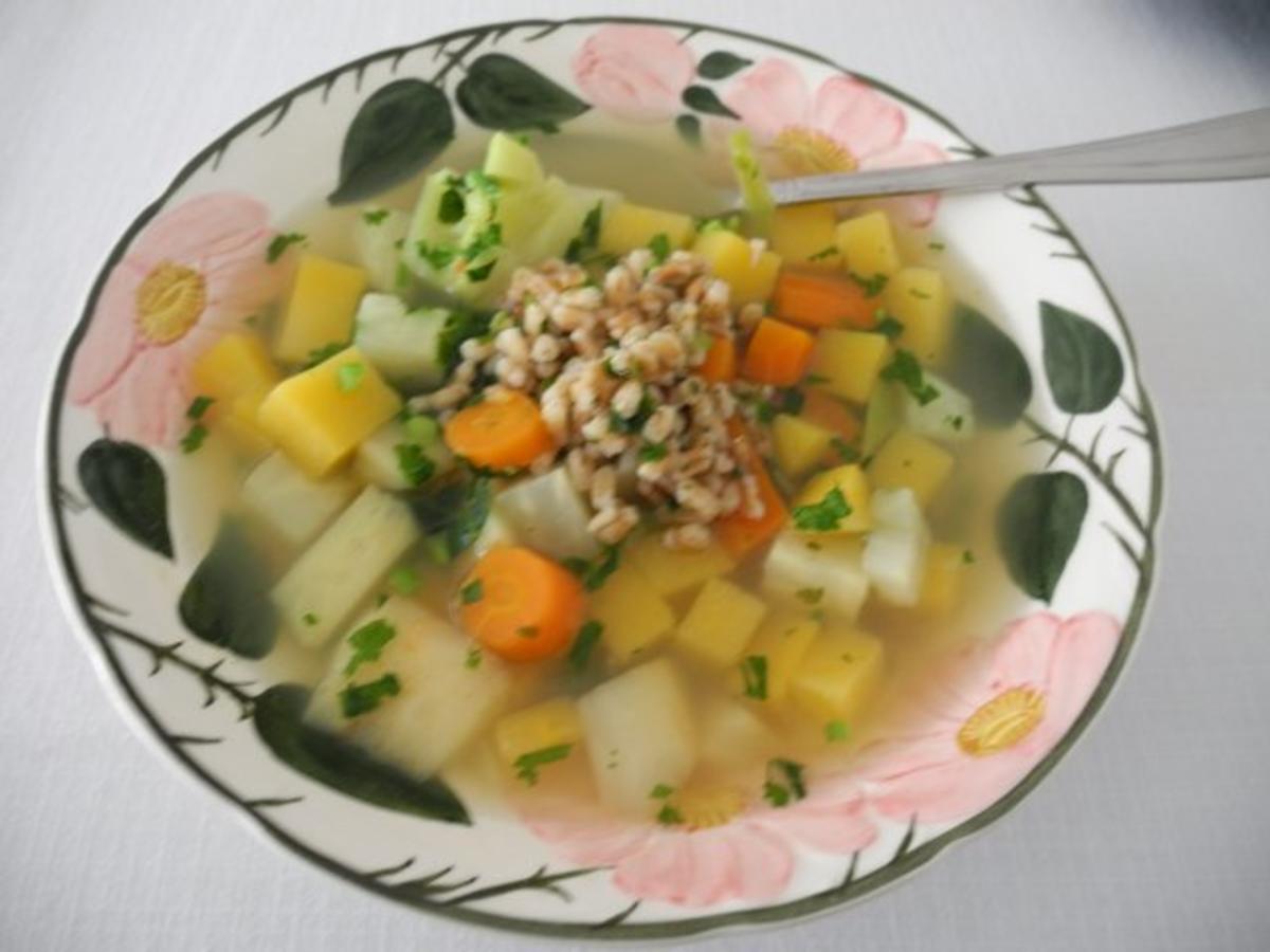 Vegan : Gemüseeintopf mit Dinkel - Rezept