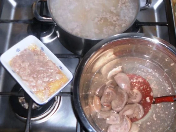 Rezept: Feines Nierenragout à la "Oòrndrasch" .....( Rzpt. um 1980) Bild Nr. 13 Feines Nierenragout à la "Oòrndrasch" .....( Rzpt. um 1980) - Rezept - Bild Nr. 13