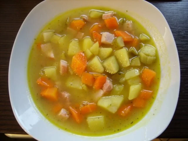 Saure Kartoffelstückchen - Rezept