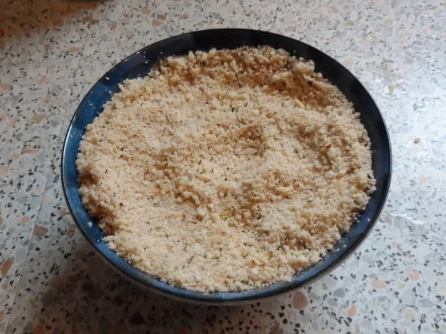 Rezept: Würzige Gorgonzola-Spinat-Lasagne mit Pecorino-Nuss-Kruste Bild Nr. 10 Würzige Gorgonzola-Spinat-Lasagne mit Pecorino-Nuss-Kruste - Rezept - Bild Nr. 10