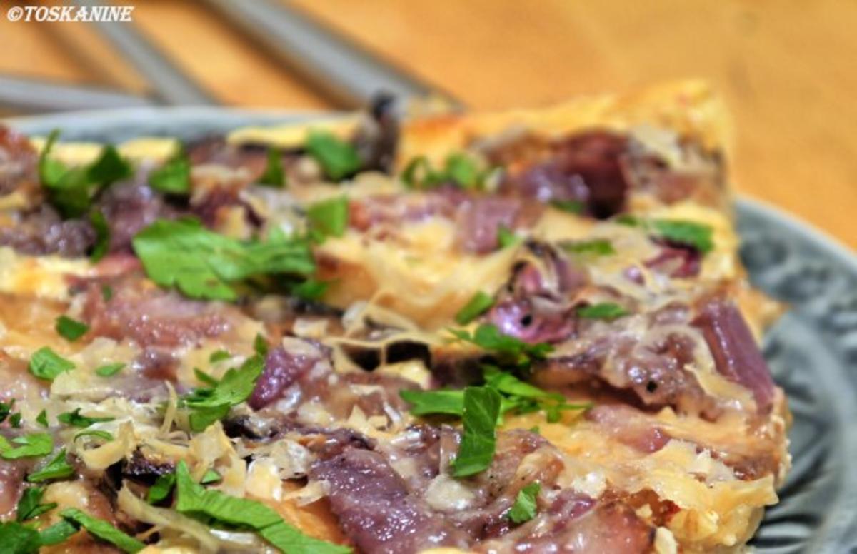 Flammkuchen mit Kräuterseitlingen - Rezept