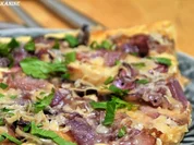 Rezept: Flammkuchen mit Kräuterseitlingen Flammkuchen mit Kräuterseitlingen - Rezept