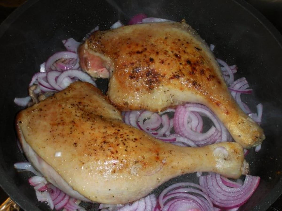 Barbarie Entenkeulen mit Portwein Preiselbeersauce und Kartoffelteig ...