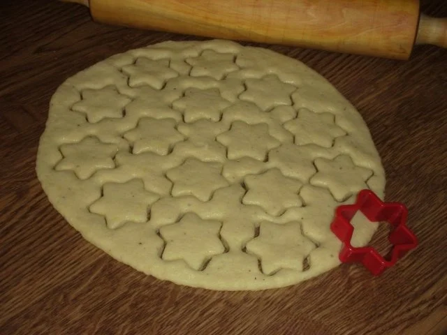 Rezept: Barbarie-Entenkeulen mit Portwein-Preiselbeersauce und Kartoffelteig-Sternen Bild Nr. 12 Barbarie-Entenkeulen mit Portwein-Preiselbeersauce und Kartoffelteig-Sternen - Rezept - Bild Nr. 12