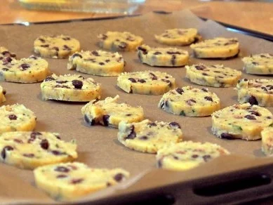 Rezept: Sablés mit Minze und Schokolade Bild Nr. 8 Sablés mit Minze und Schokolade - Rezept - Bild Nr. 8