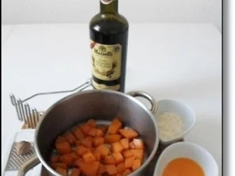 Hausgemachte Ravioli mit Muskatkürbis-Füllung  als perfekte Suppeneinlage - Rezept - Bild Nr. 14