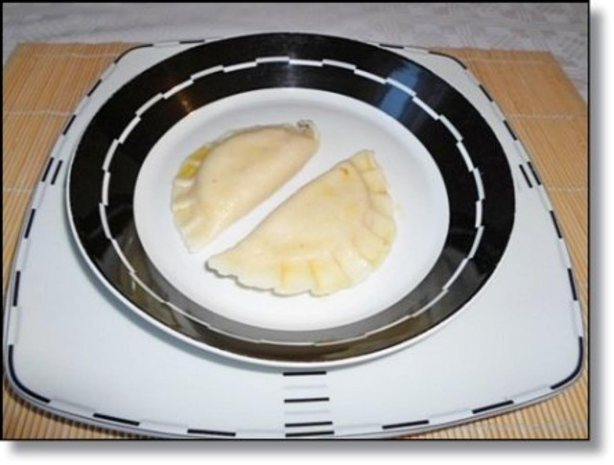 Hausgemachte Ravioli mit Muskatkürbis-Füllung  als perfekte Suppeneinlage - Rezept - Bild Nr. 28