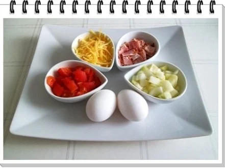 Rezept: Feierlicher Omelett zum Frühstück Bild Nr. 3 Feierlicher Omelett zum Frühstück - Rezept - Bild Nr. 3