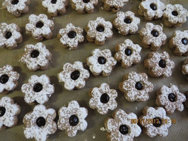 Gebäck: Linzer Plätzchen - Rezept - Bild Nr. 4