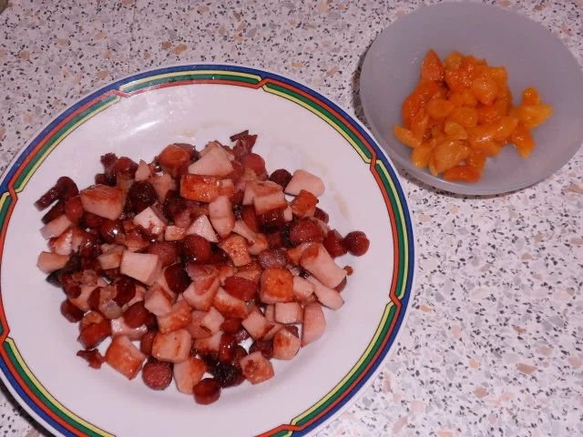 Eintöpfe/Suppen: Deftiger Kartoffel-Sauerkraut-Eintopf mit Paprika und Cabanossi - Rezept - Bild Nr. 12