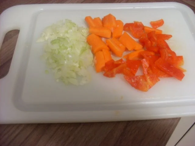 Pikant gefüllte Schweine-Roulade mit Kartoffel-Karotten-Stampf und Rahmgemüse - Rezept - Bild Nr. 7