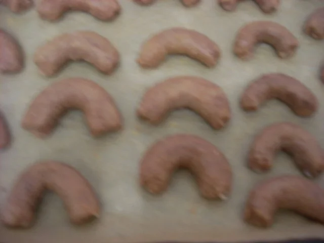 Rezept: Schoko-Amaretto-Hörnchen Bild Nr. 4 Schoko-Amaretto-Hörnchen - Rezept - Bild Nr. 4