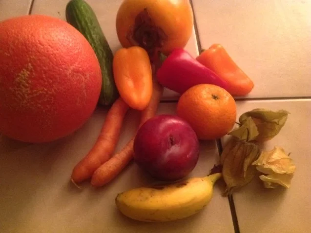 Rezept: Obst-Gemüse-Salat Bild Nr. 4 Obst-Gemüse-Salat - Rezept - Bild Nr. 4