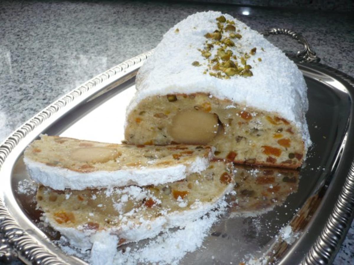 Bilder für Quarkstollen mit Aprikosen - Rezept