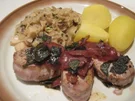 Schweinemedaillons mit Spitzkohl - Rezept