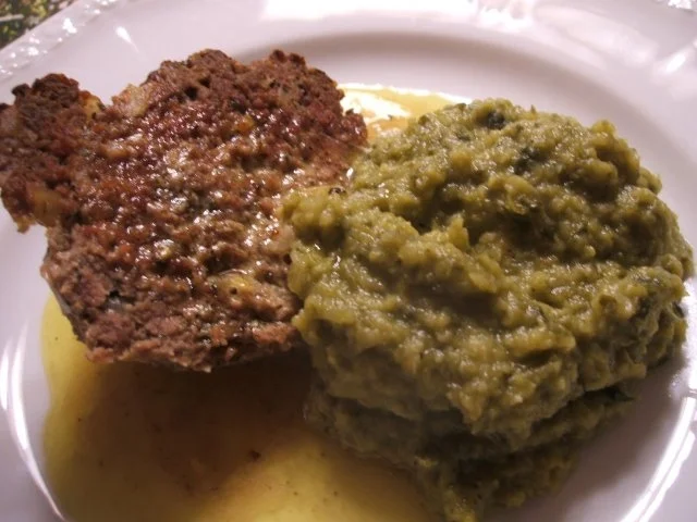 Rezept: Fleisch: Hackbraten mit Wirsinggemüse Fleisch: Hackbraten mit Wirsinggemüse - Rezept