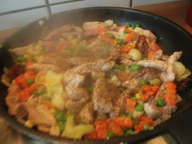 Geschnetzeltes mit buntem Gemüse in Käsecurryahmsoße - Rezept - Bild Nr. 6