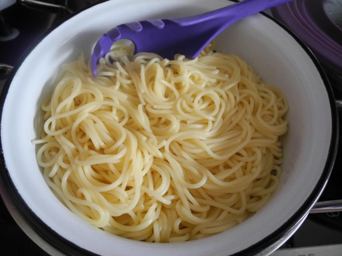 Vegan : Spaghetti - Zucchinibett - Rezept - Bild Nr. 4