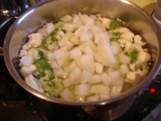 Hühnersuppe mit Einlage - Rezept - Bild Nr. 7