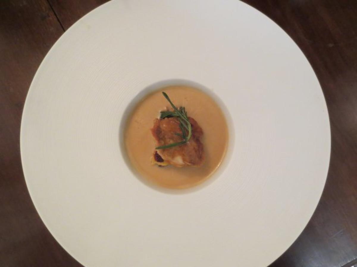 Geflügelcremesuppe mit Madeira und Pilz Crêpe Kuchen - von Das perfekte ...