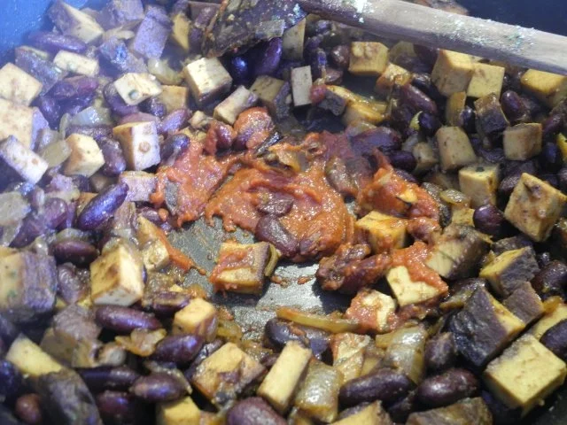 Rezept: Vegan : Bohnen - Tofu - Gulasch Bild Nr. 11 Vegan : Bohnen - Tofu - Gulasch - Rezept - Bild Nr. 11