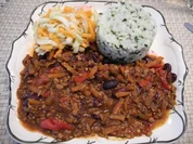 Vegan : Chilli con carne .... mal so ... dazu Reis und Salat - Rezept